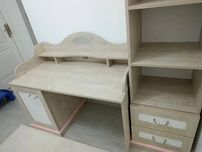 Satilik çalışma masası 