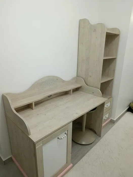 Satilik çalışma masası 