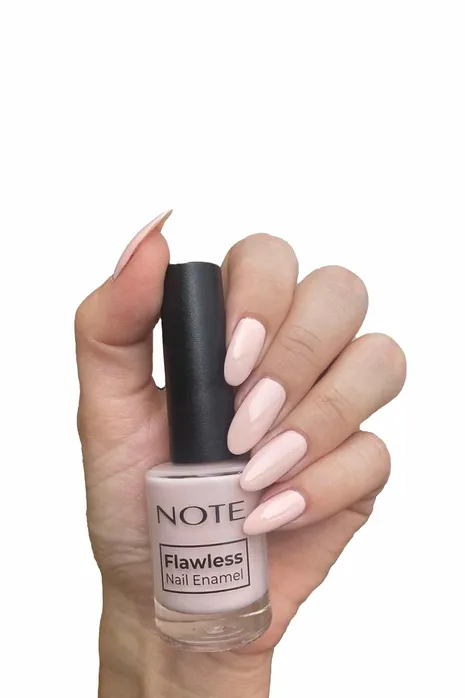 son 3 adet NOTE Flawless Nail Enamel: Kusursuz Tırnaklara Tek Dokunuş! ürünler indirimlidir.
